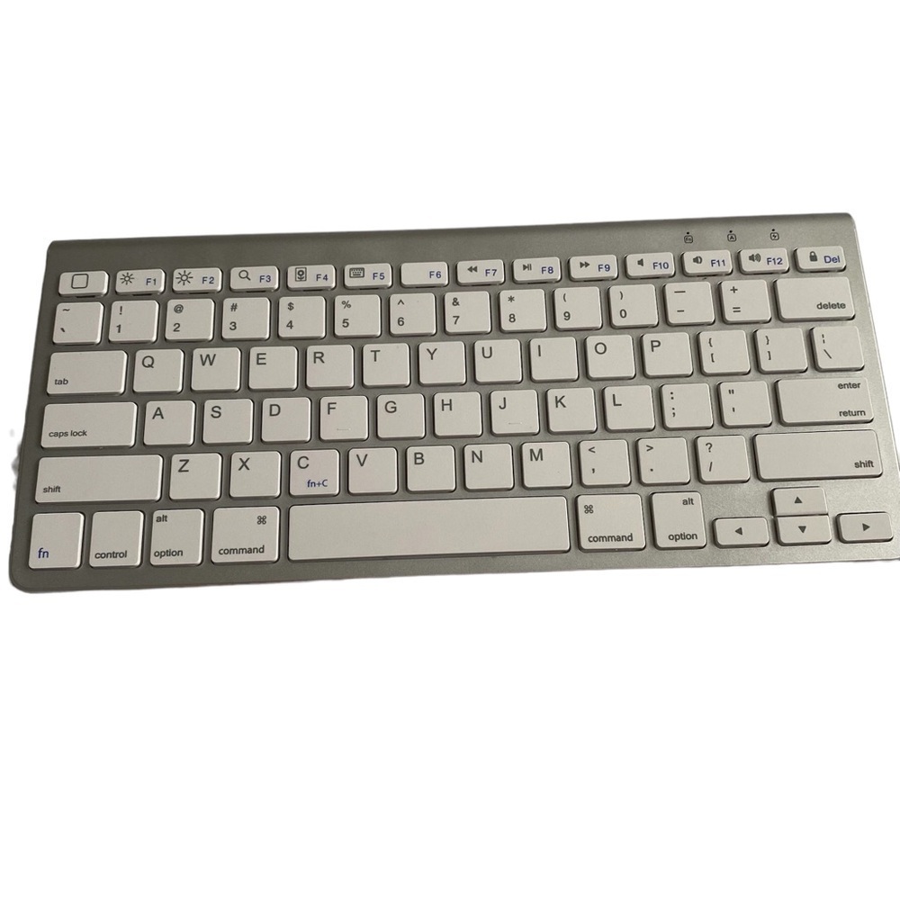 Omoton Bluetooth keyboard with sliding stand